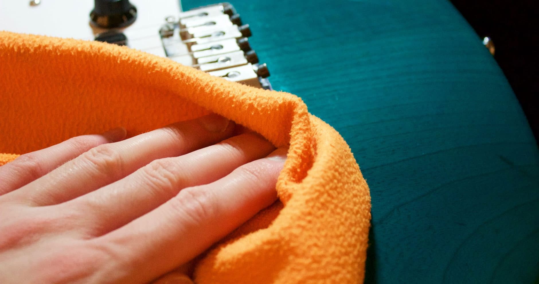 How To Clean a Guitar – The Ultimate Guide