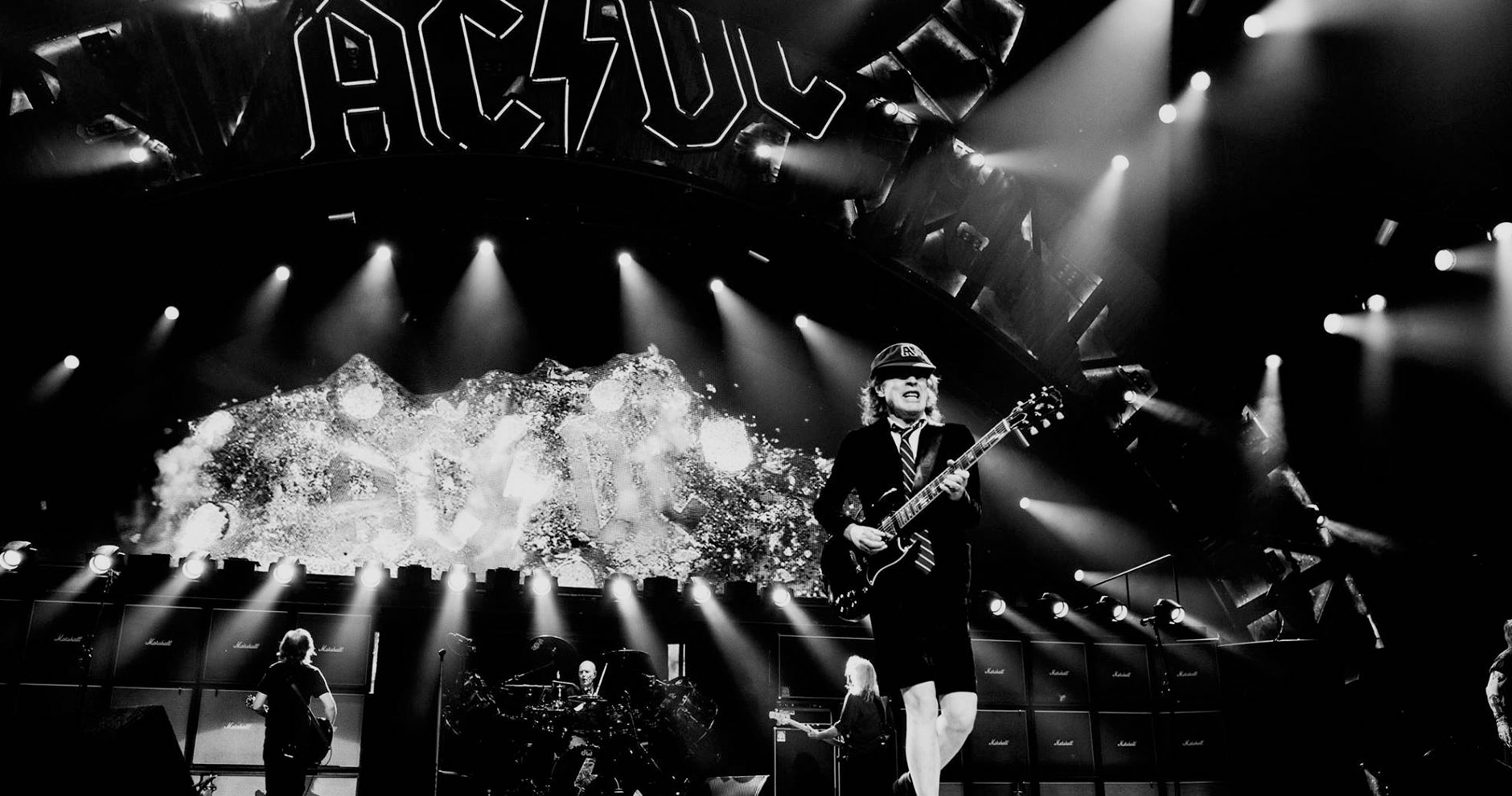 Sound Like AC/DC By Busting The Bank