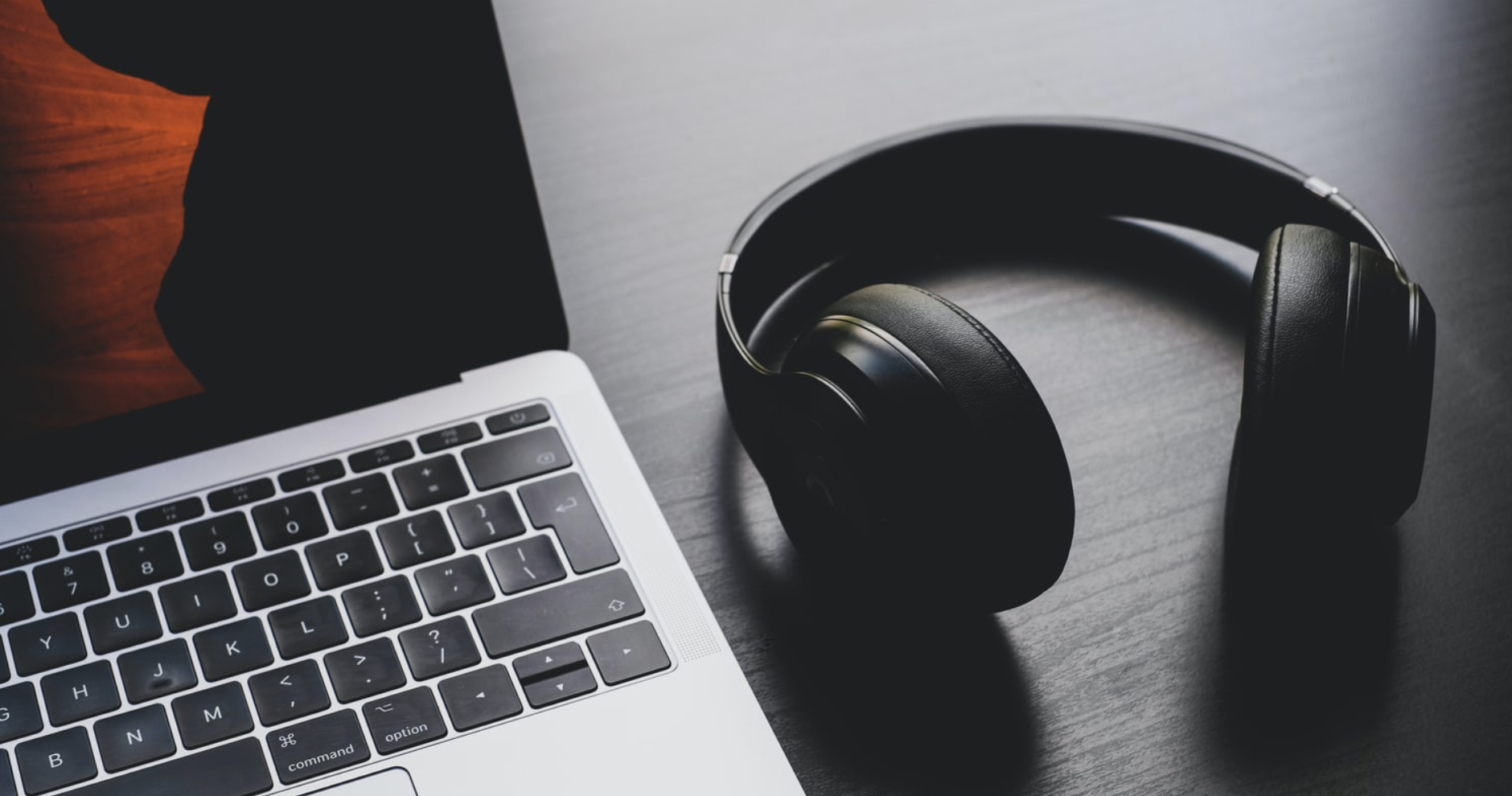 Closed-back vs open-back headphones: which are best for you?