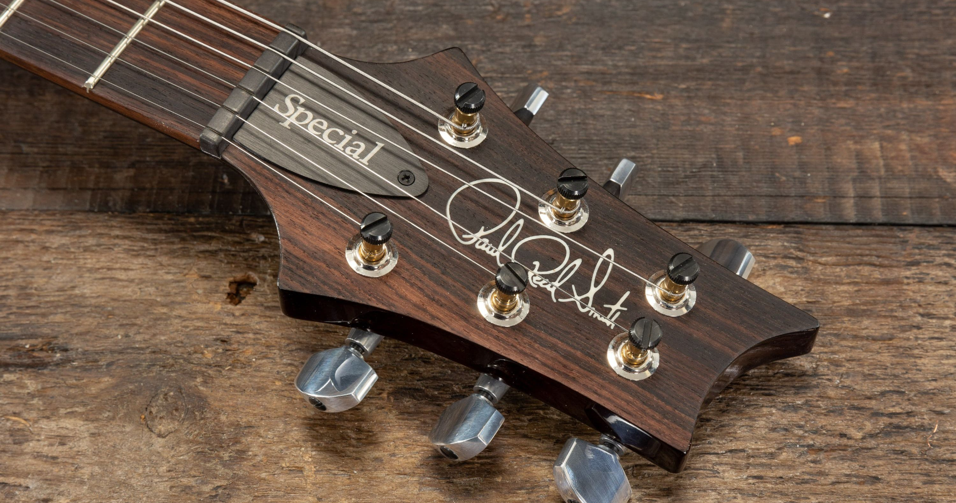 Locking Guitar Tuners - What Are They and Why Do You Need Them? - Andertons  Blog