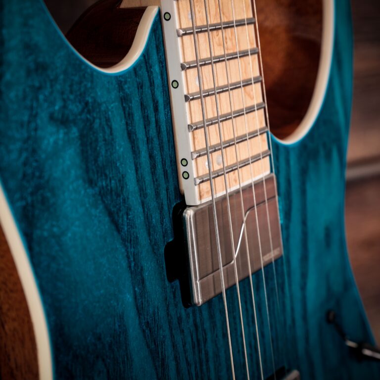 22 vs 24 Fret Electric Guitars What's The Difference? Andertons Blog