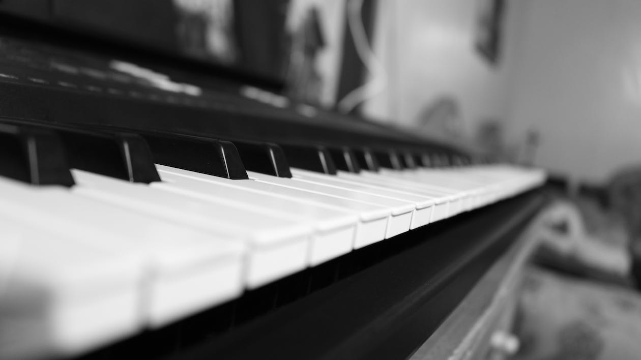 What Are The Best Piano Apps To Learn in 2023?