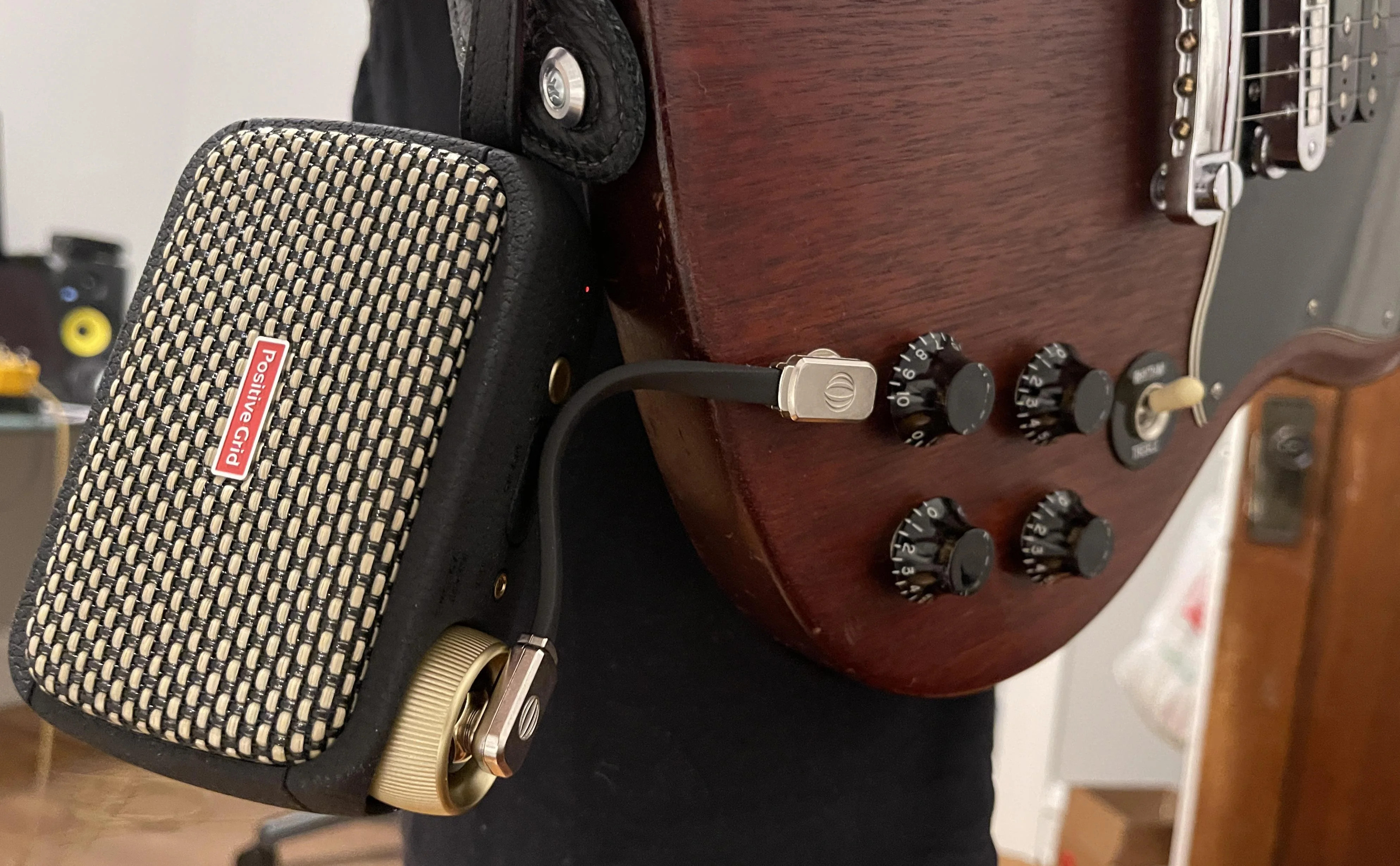 Do I Need A Guitar Amp To Learn Guitar?
